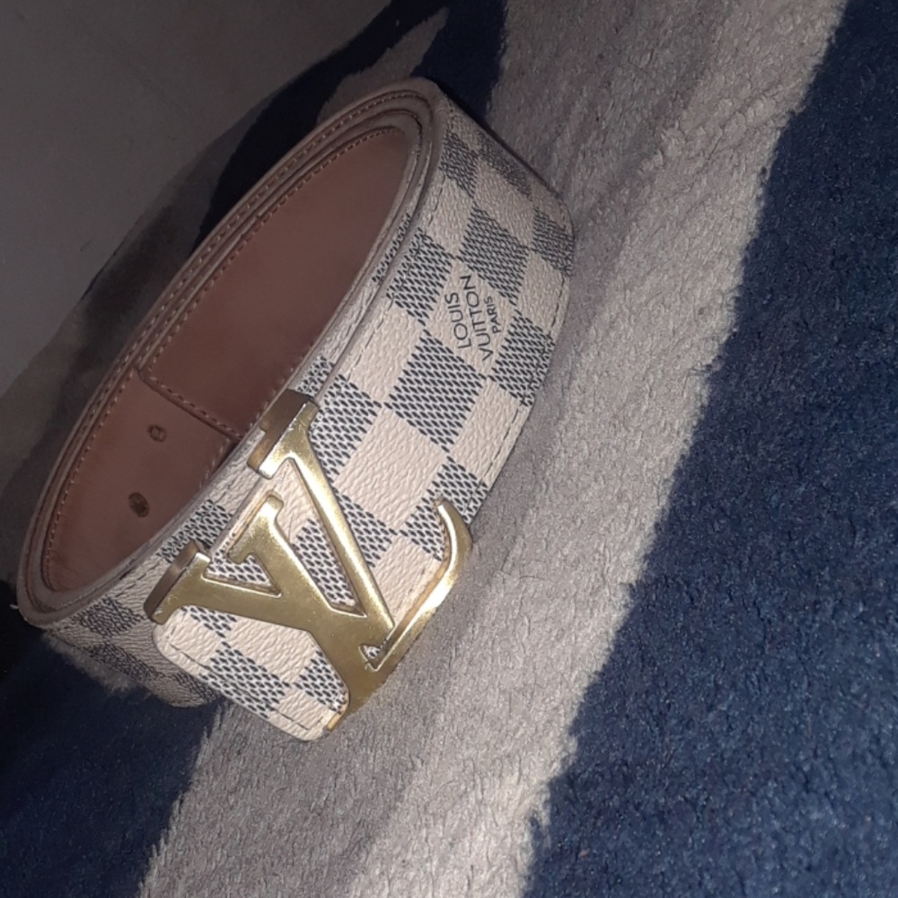 Louie vutton belt